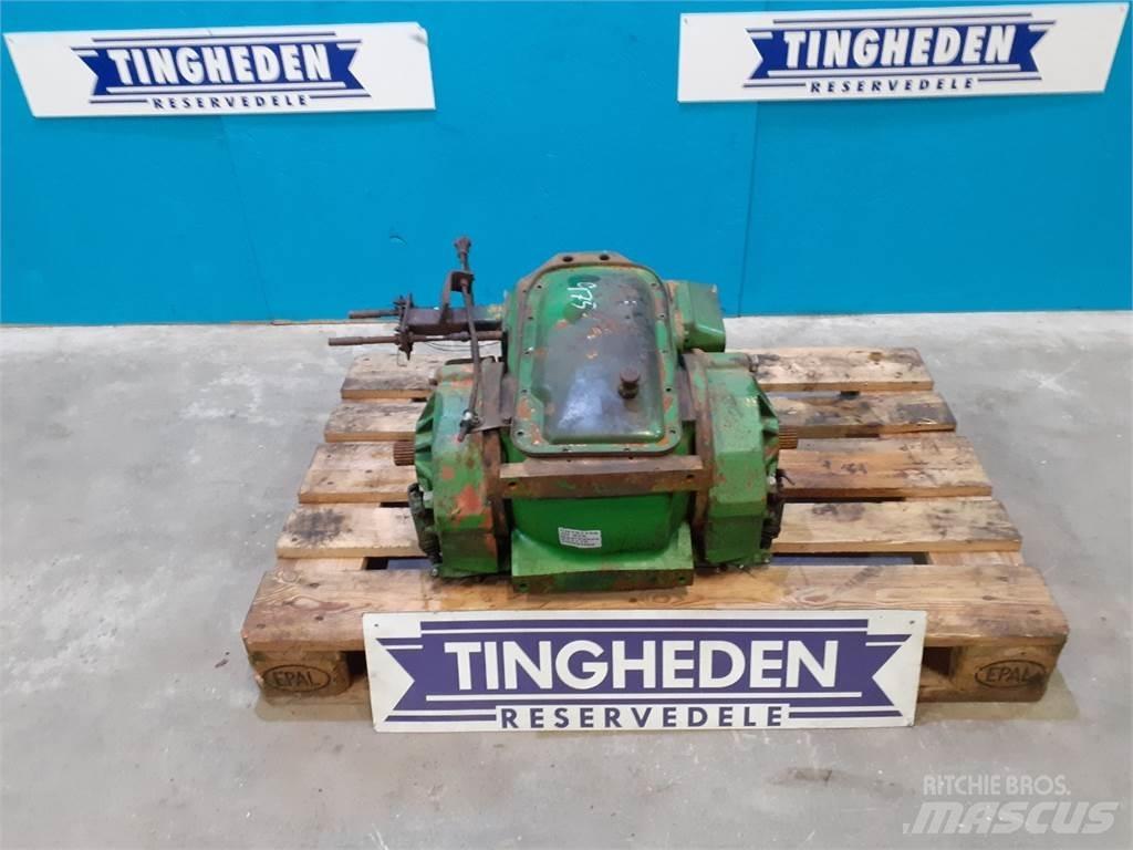 John Deere 975 Gear