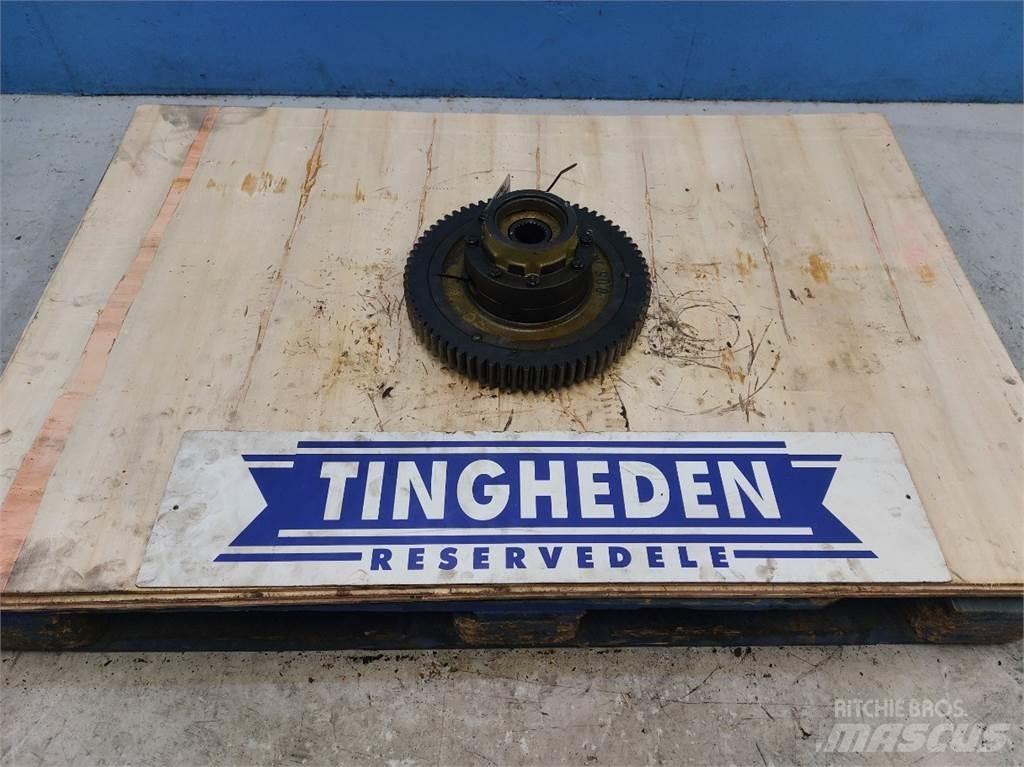 John Deere 975 Gear