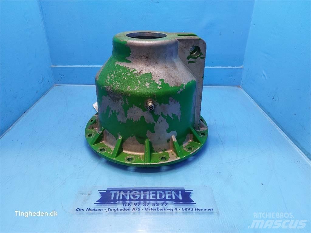 John Deere S670 Gear