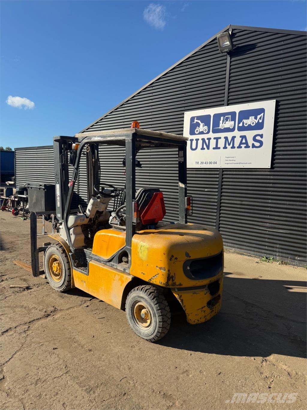 Komatsu FD25 Diesel gaffeltrucks