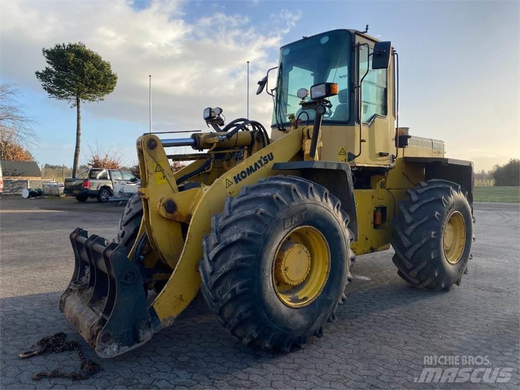 Komatsu WA270 Læssemaskiner på hjul