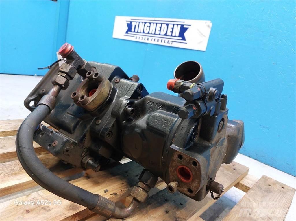Liebherr L556 Hydraulik