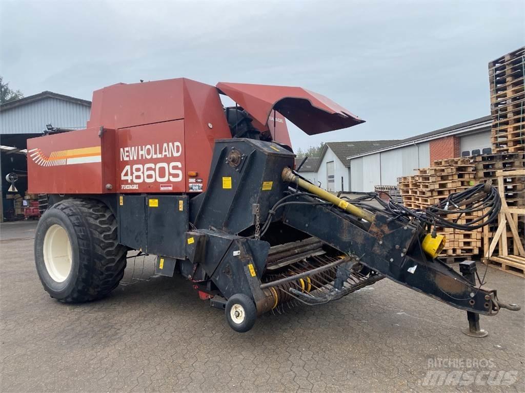 New Holland 4860 Pressere til firkantede baller