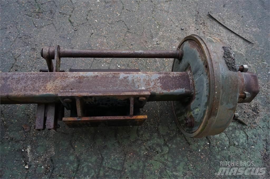 New Holland 4860 Aksler