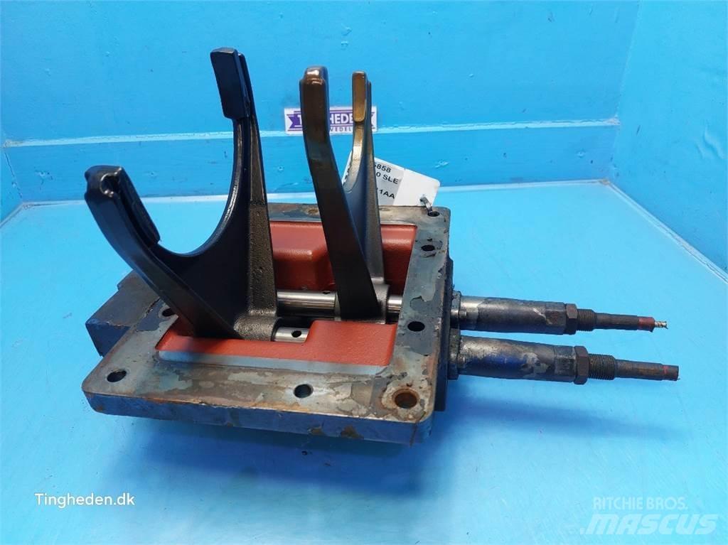 New Holland 6640 Gear