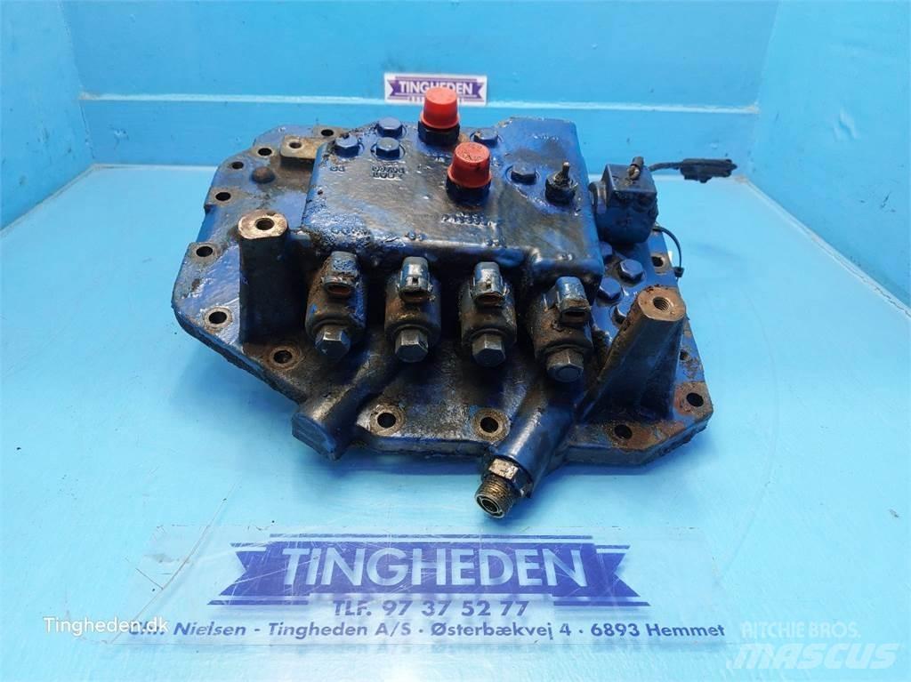 New Holland 6640 Gear