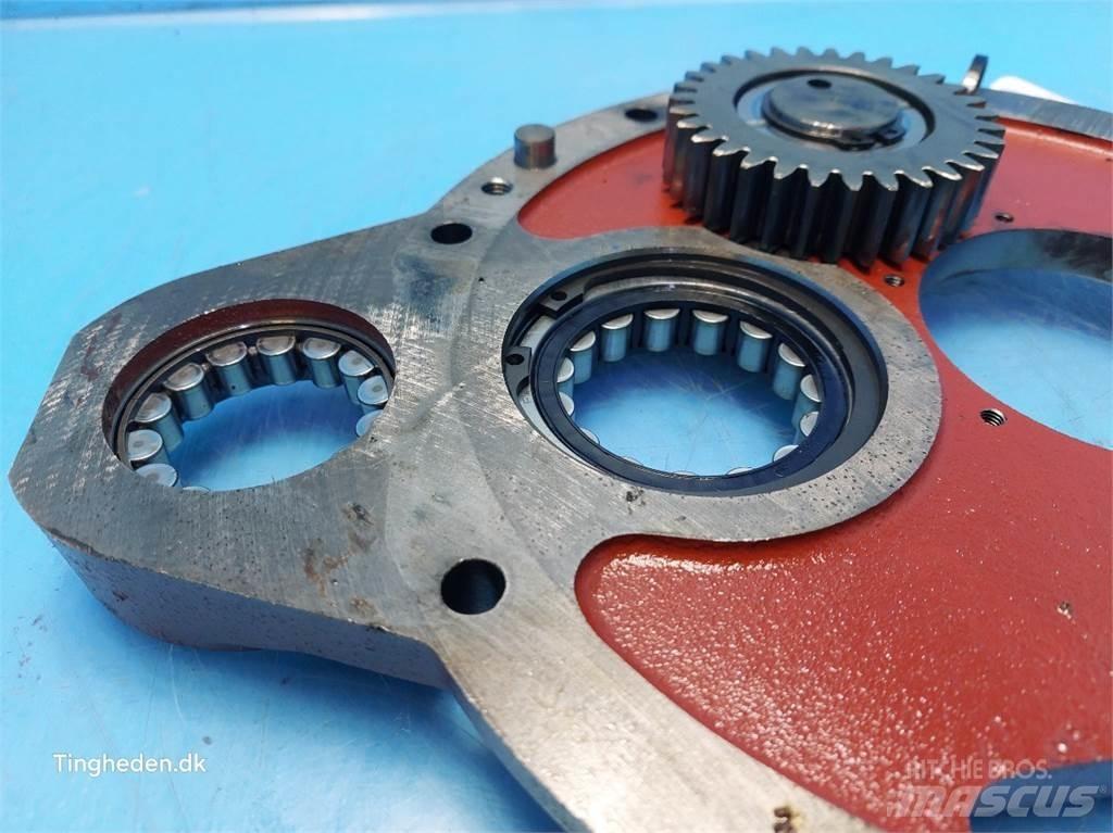 New Holland 6640 Gear