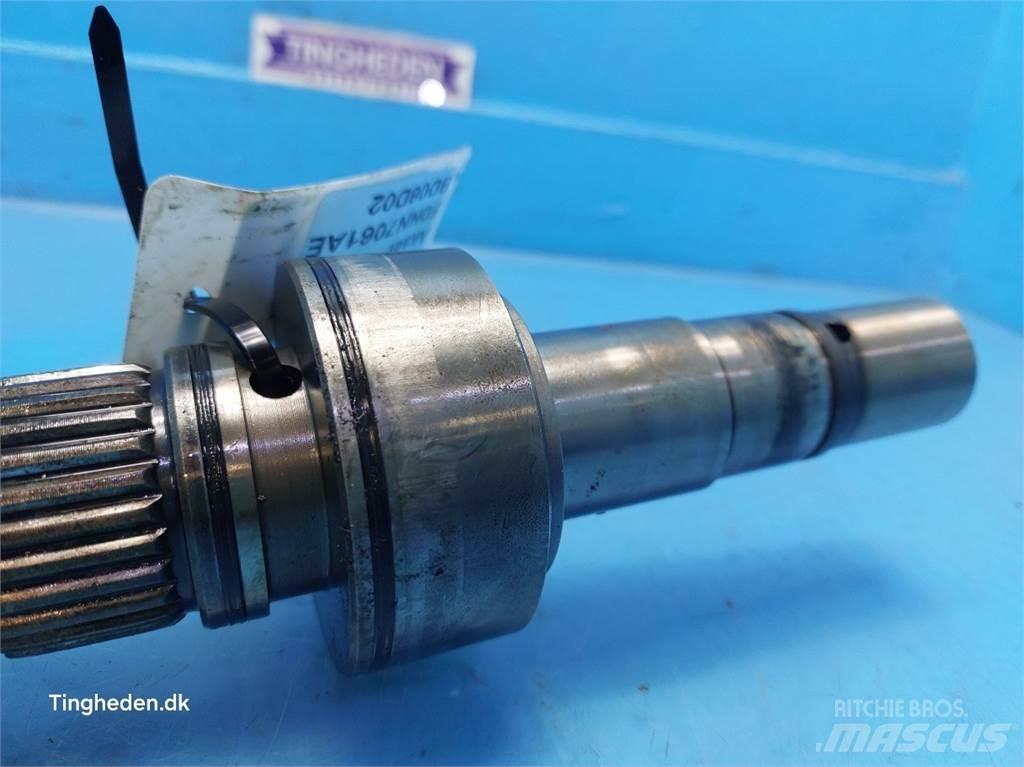 New Holland 6640 Gear