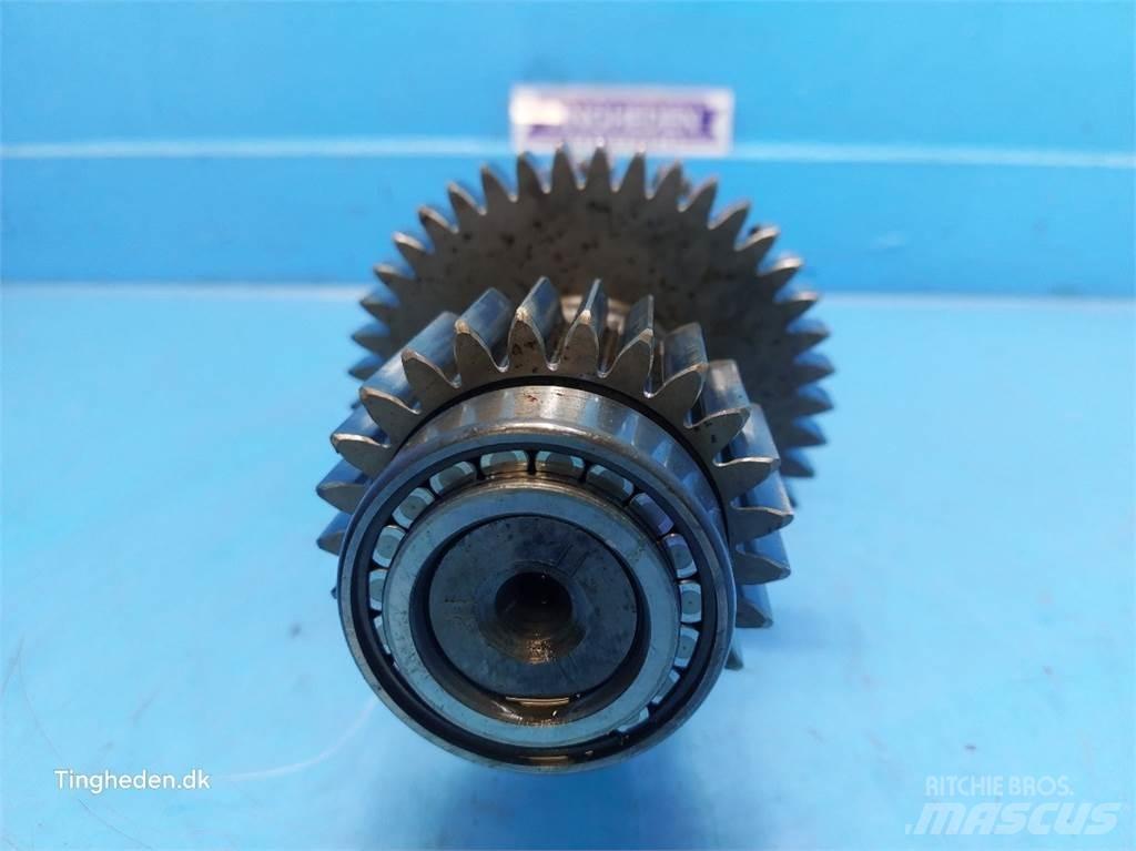 New Holland 6640 Gear