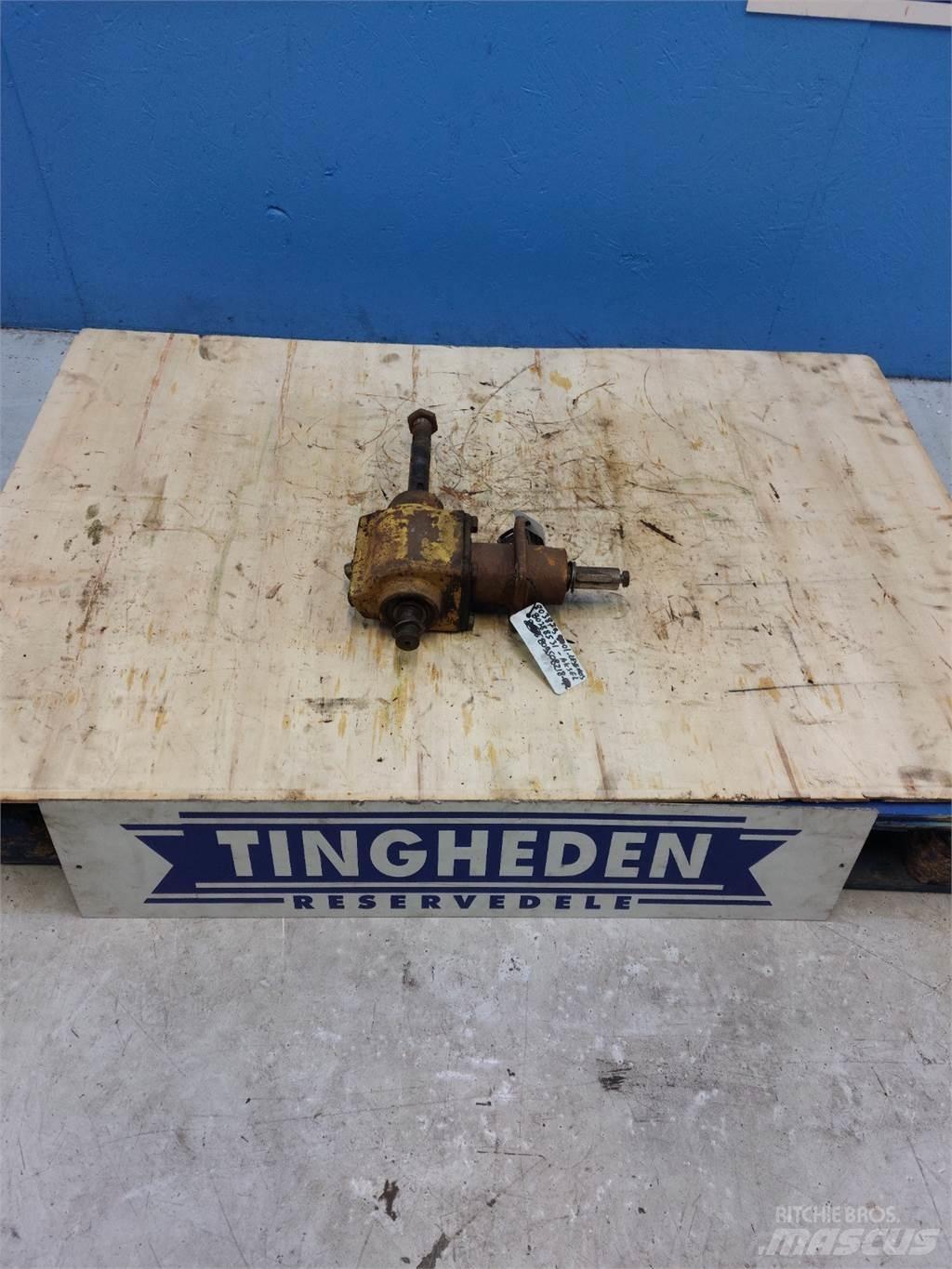 New Holland 8060 Gear