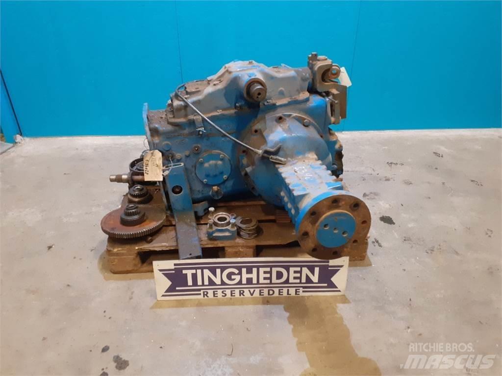 New Holland 8340 Gear
