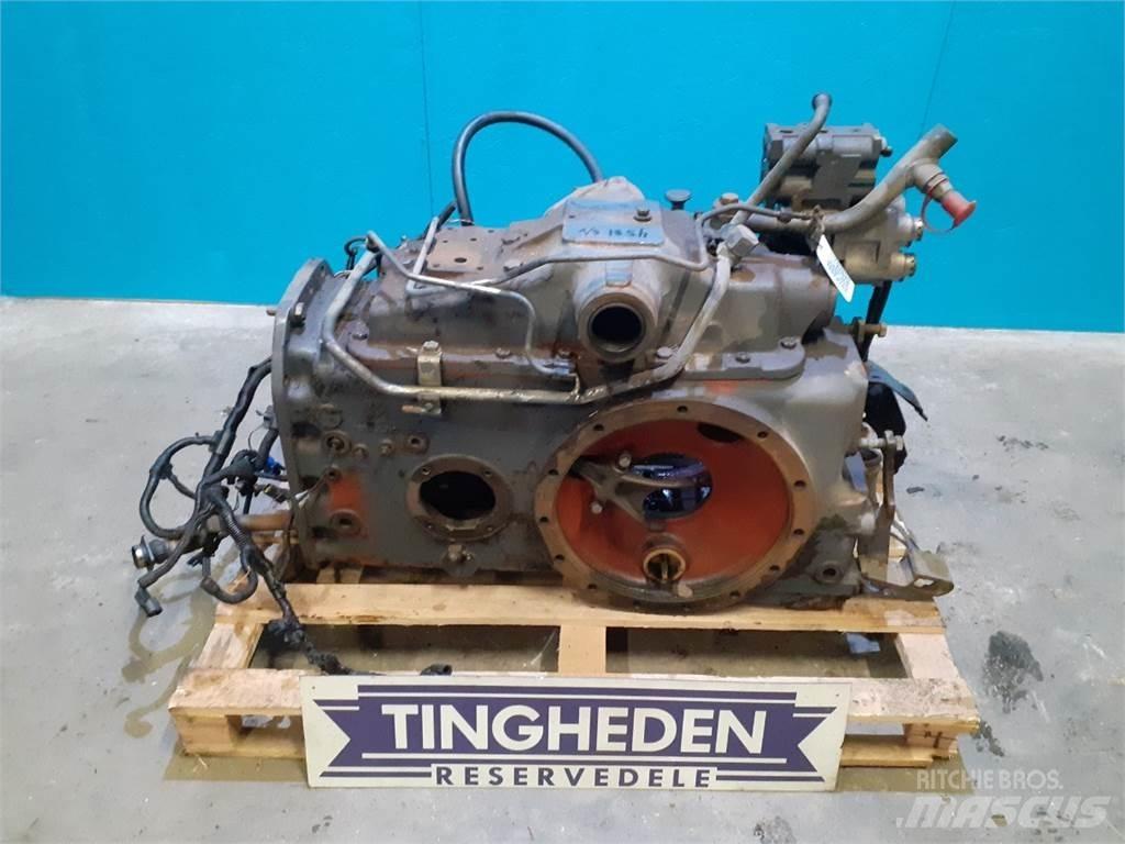 New Holland 8340 Gear