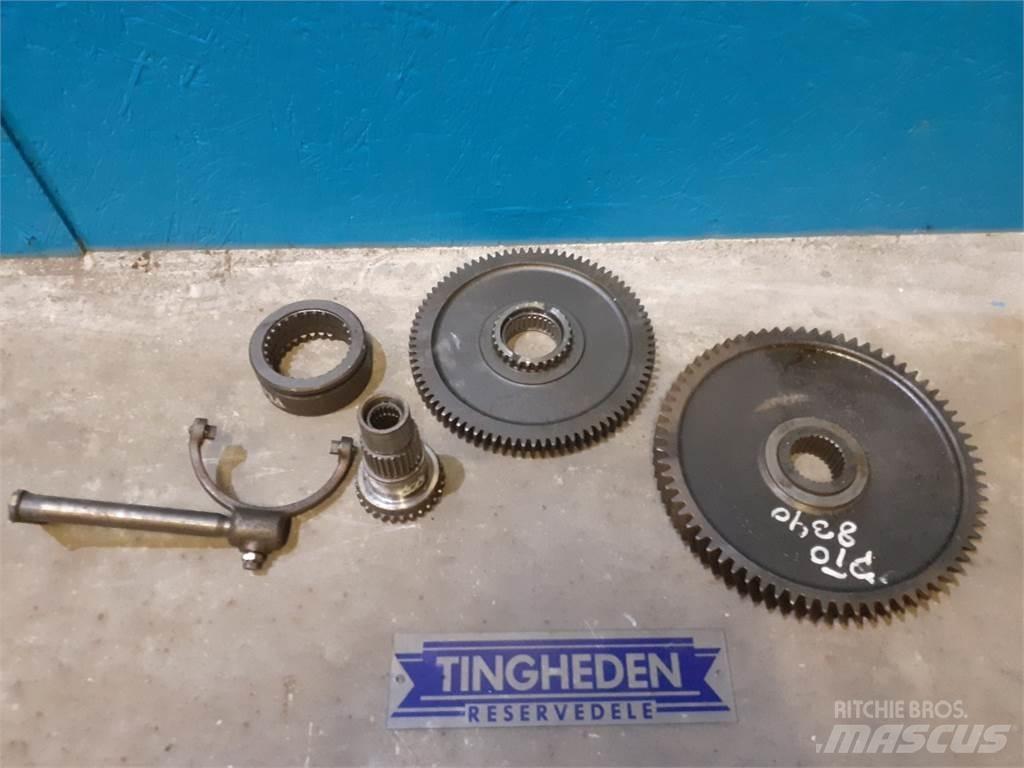 New Holland 8340 Andet tilbehør til traktorer