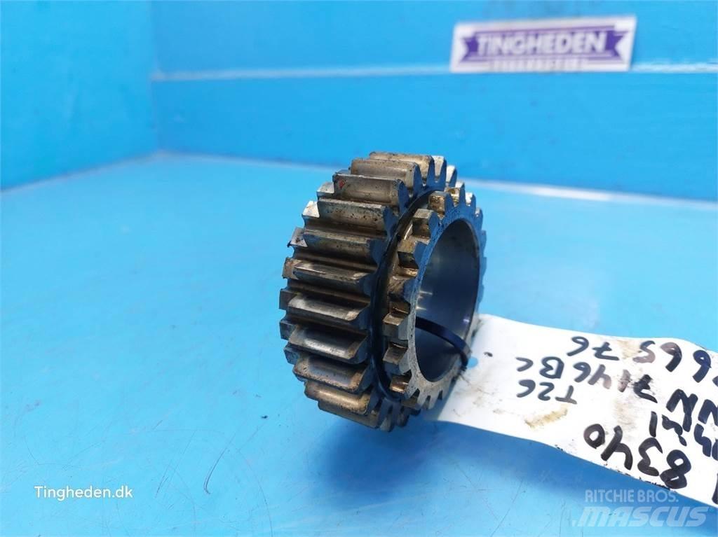 New Holland 8340 Gear