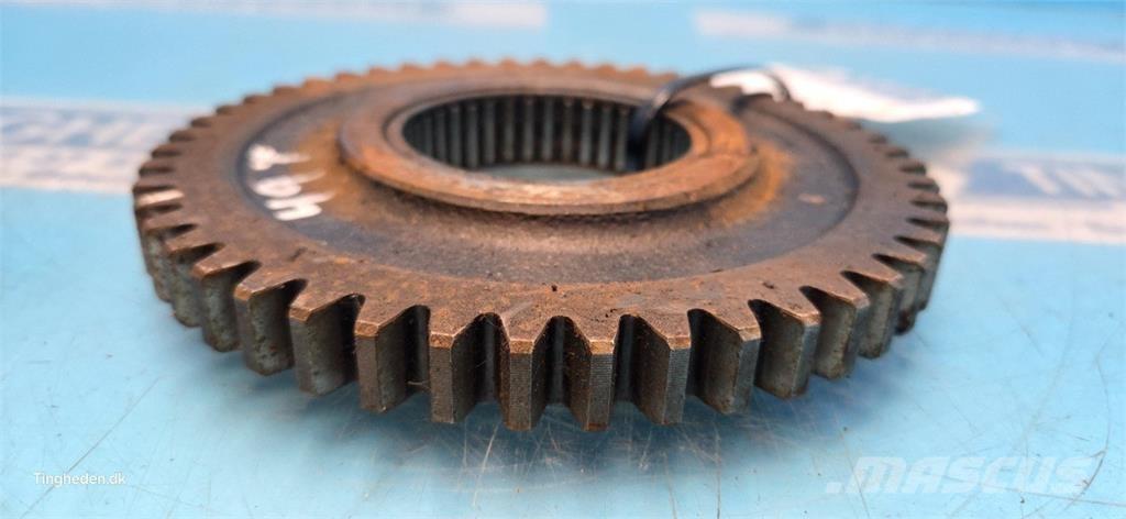 New Holland 8340 Gear