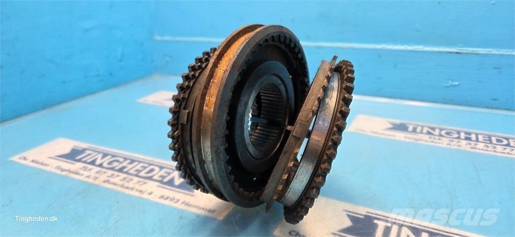 New Holland 8340 Gear