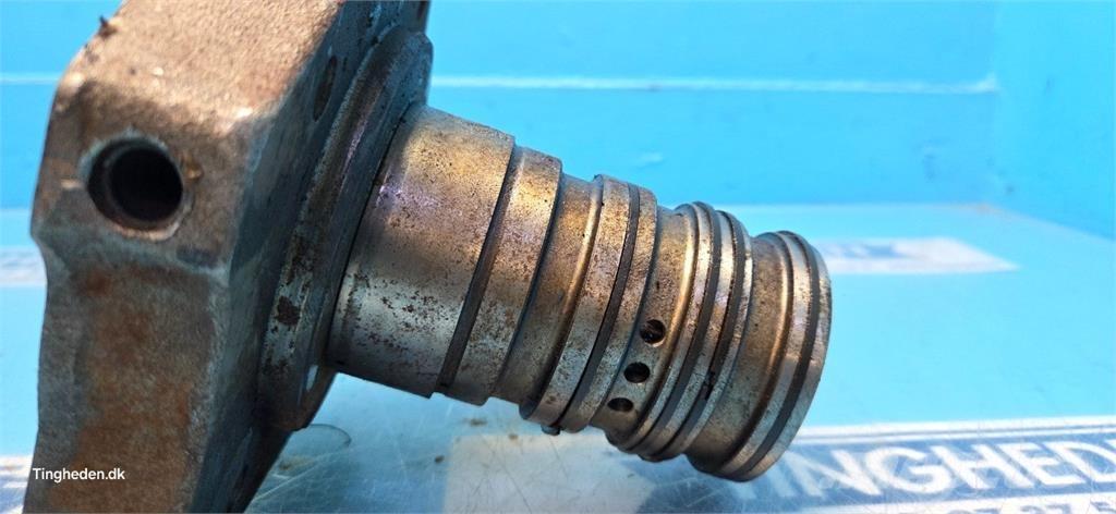 New Holland 8340 Gear