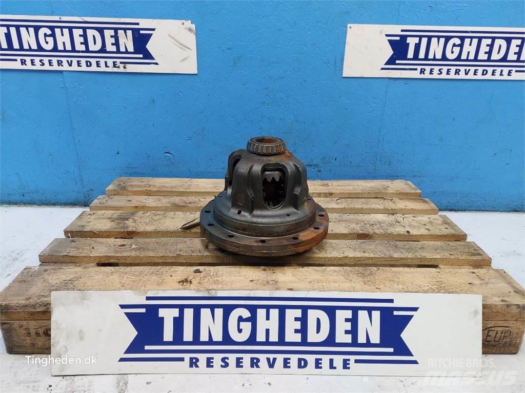 New Holland 8670 Gear