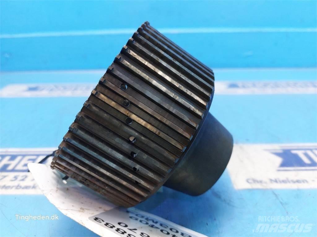 New Holland 8670 Gear