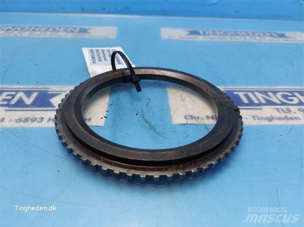 New Holland 8670 Gear