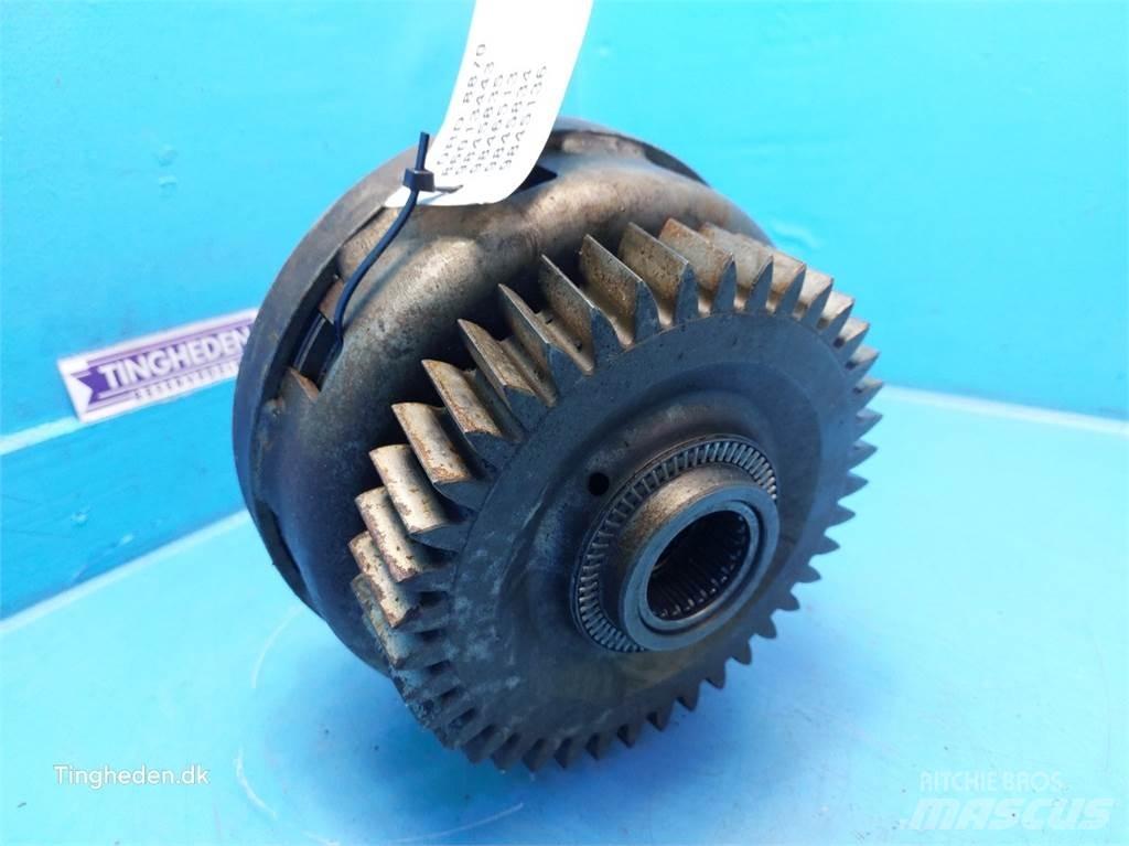 New Holland 8970 Gear