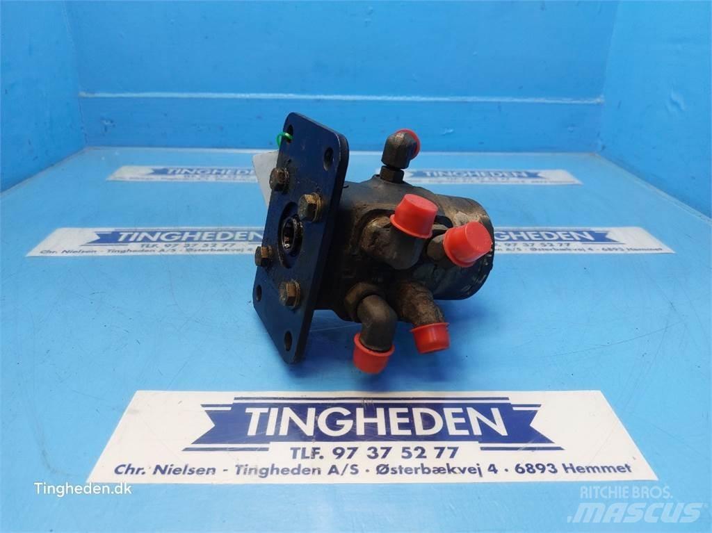 New Holland 8970 Hydraulik