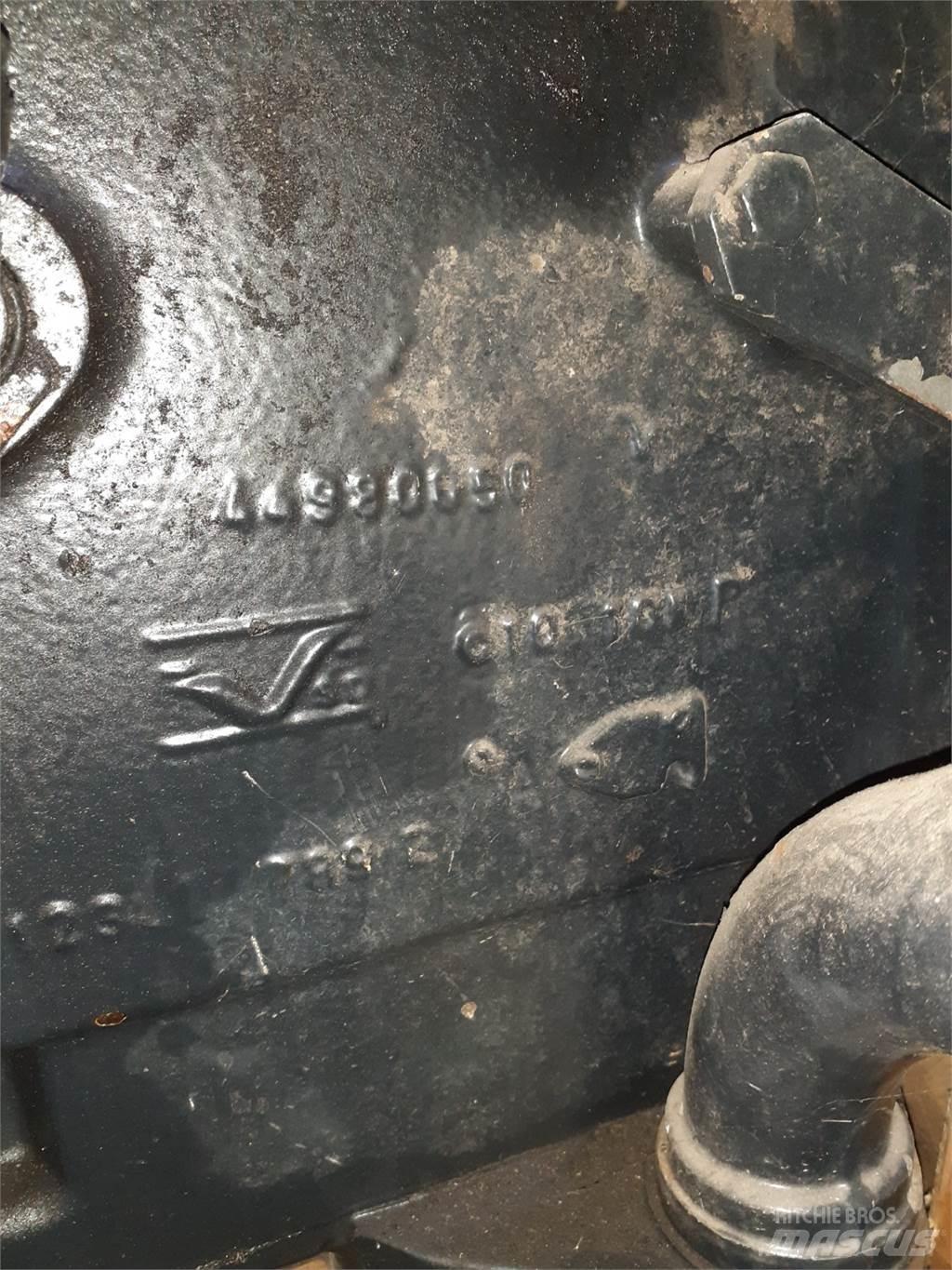 New Holland L85 Gear