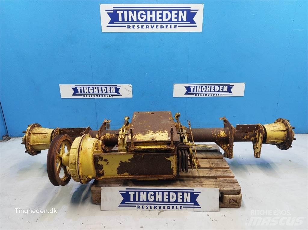 New Holland M140 Gear