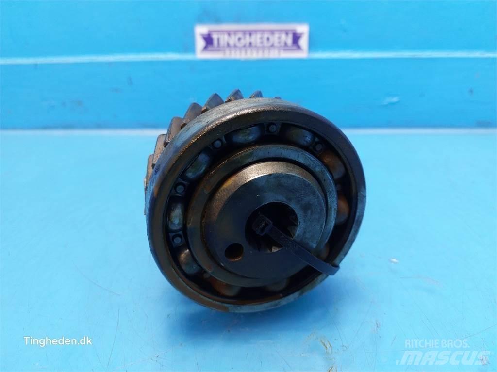 New Holland T6 Gear