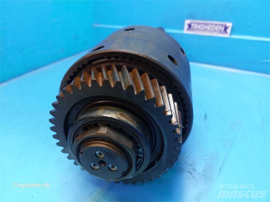 New Holland T6 Gear