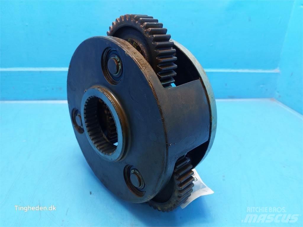 New Holland T6 Gear