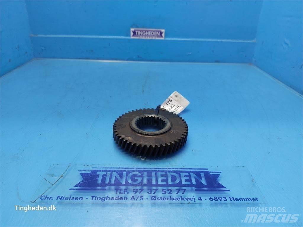New Holland T6 Gear