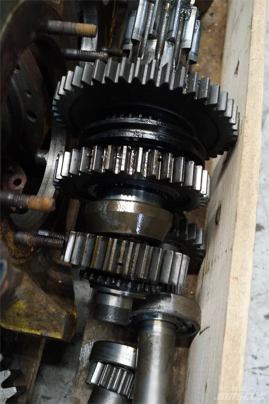 New Holland TX65 Gear
