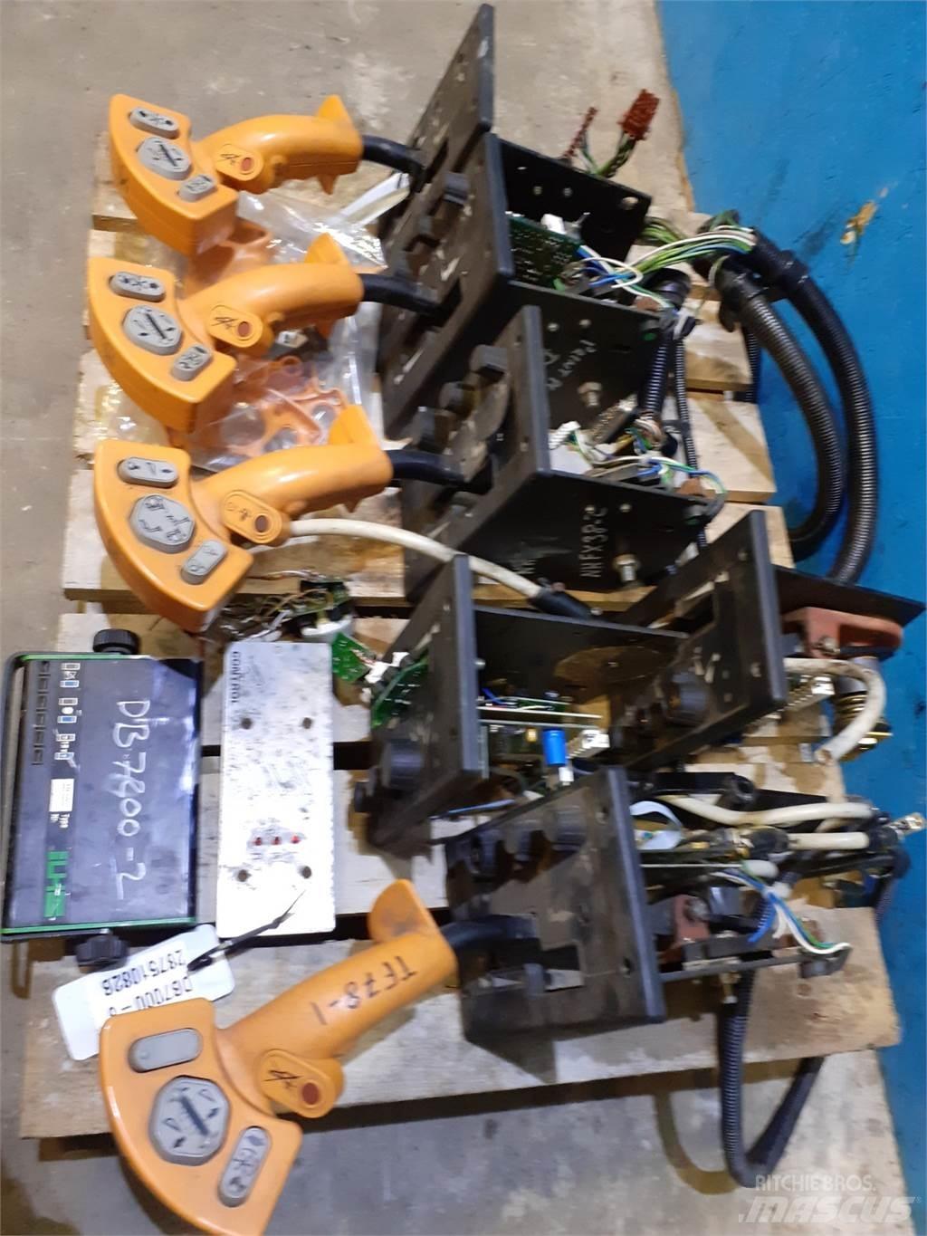 New Holland TX68 Elektronik