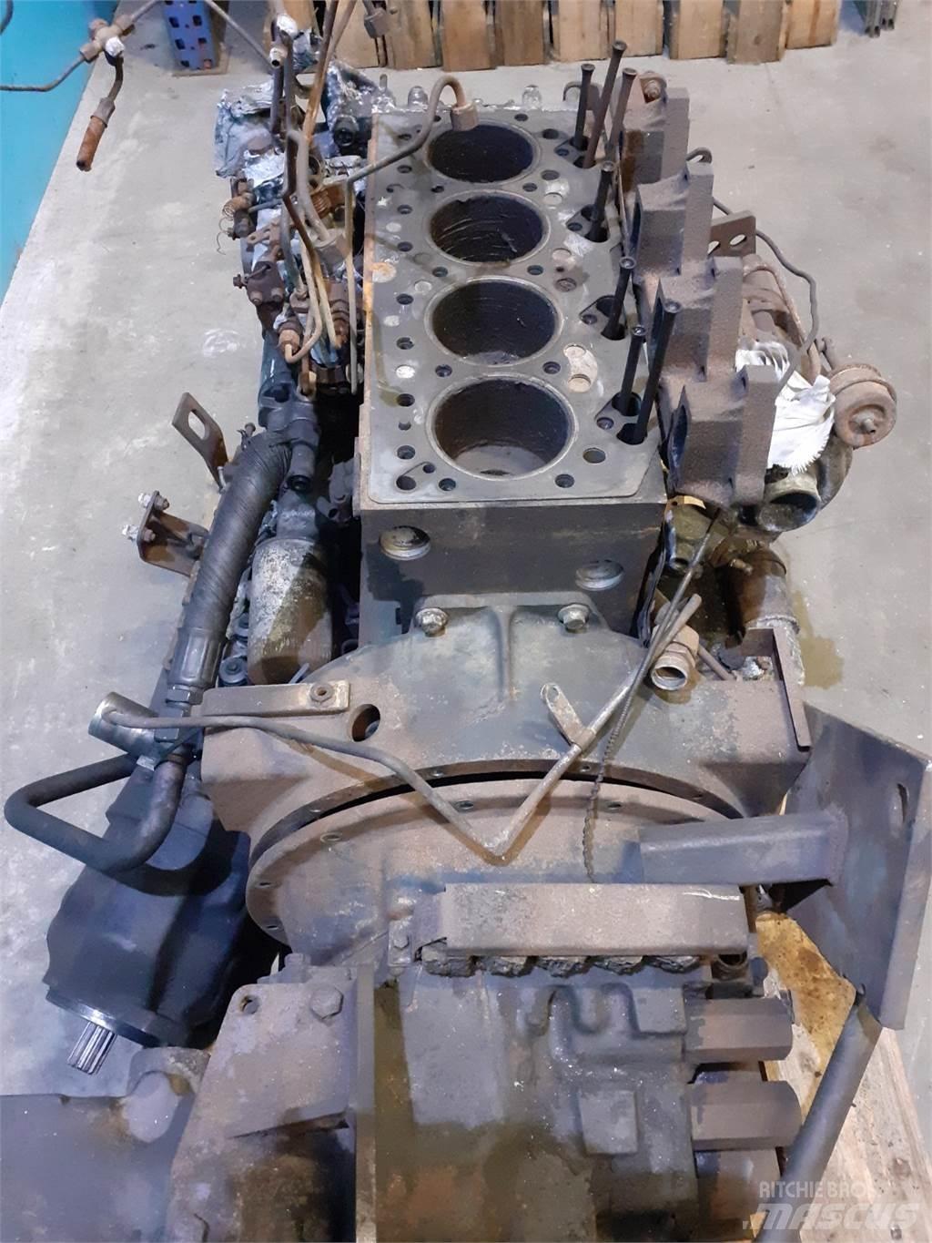 Perkins 1004-40T Motorer