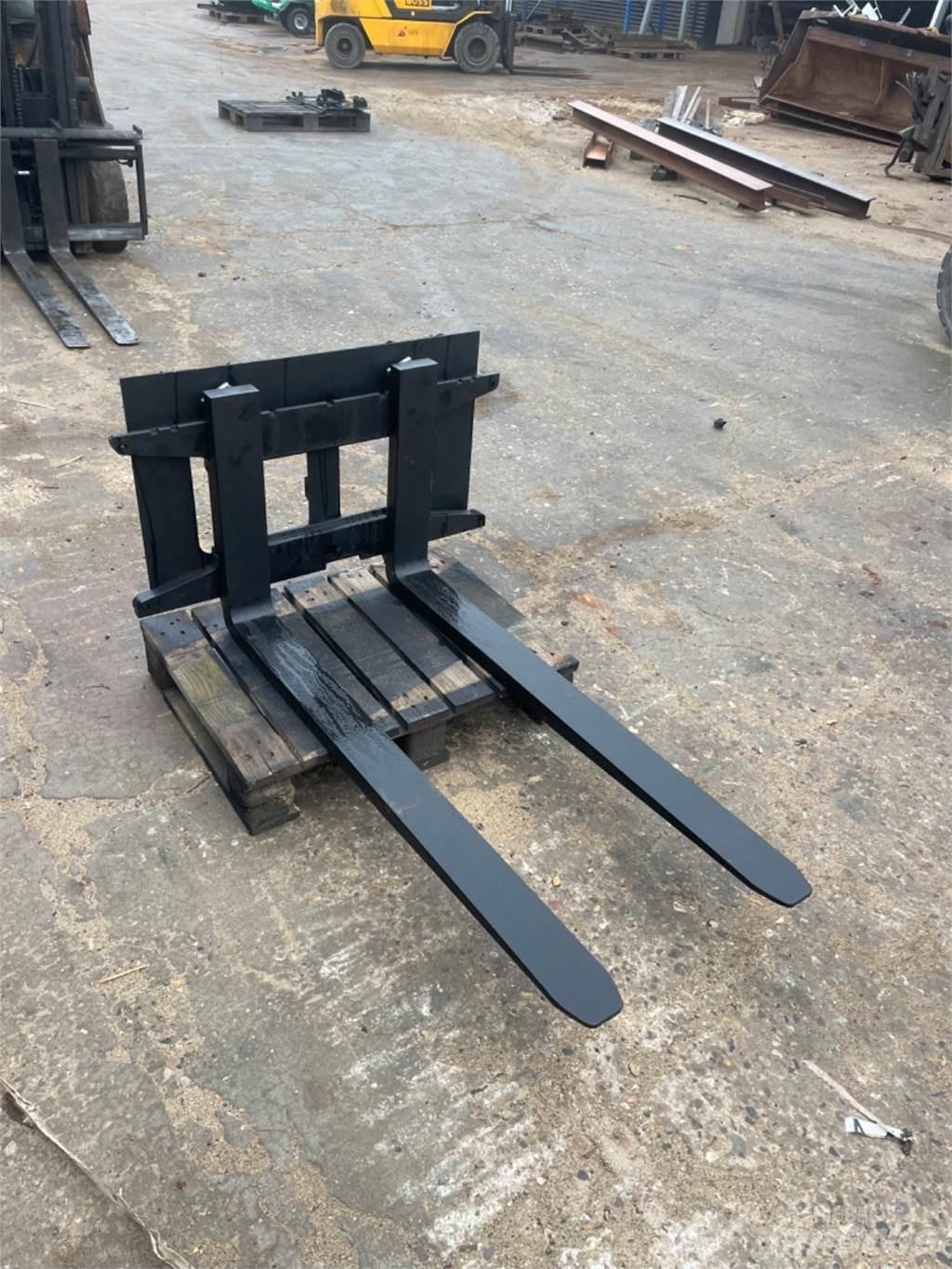 Thaler 2500kg Minilæsser - knækstyret