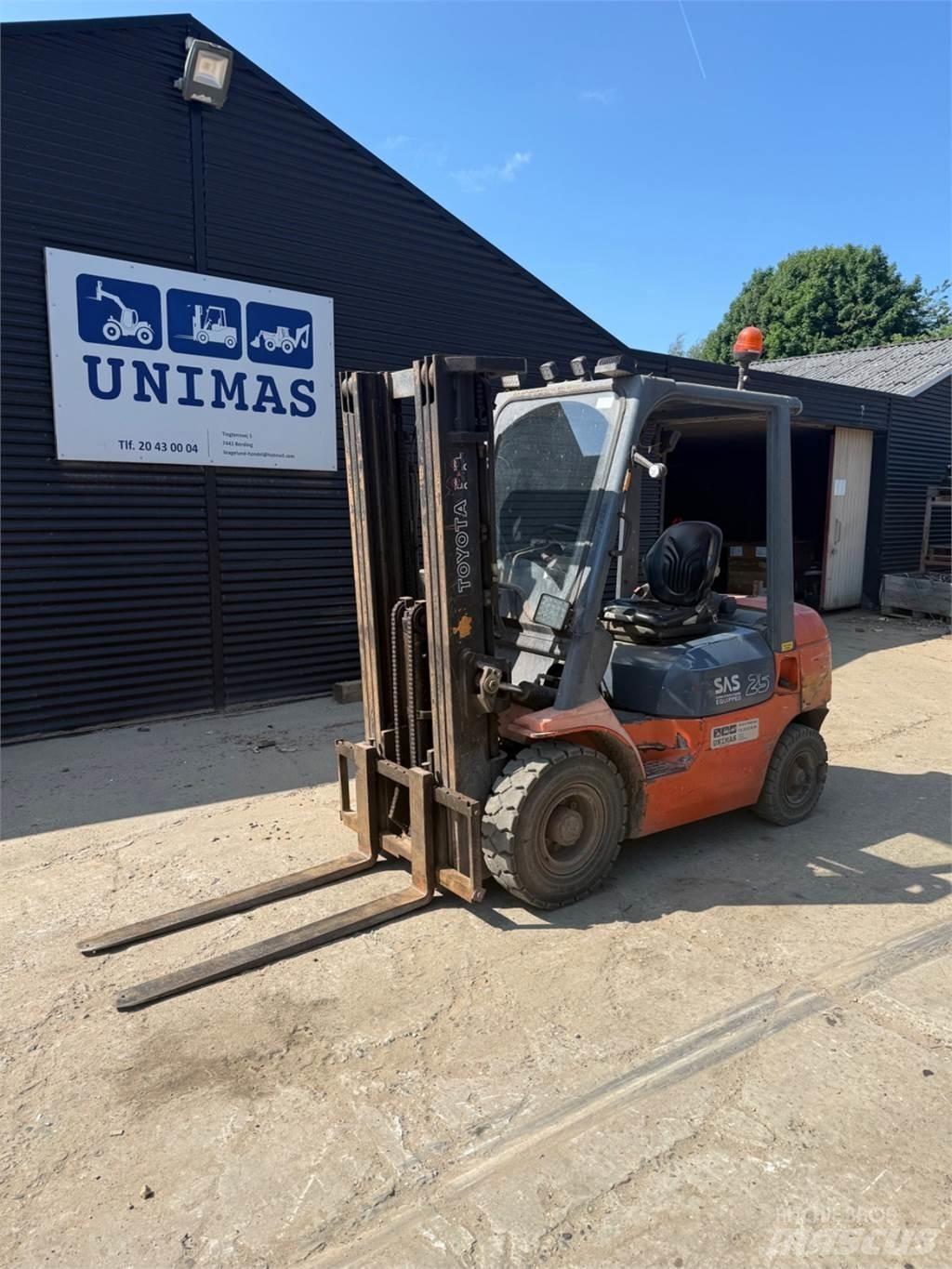 Toyota FD25 Diesel gaffeltrucks