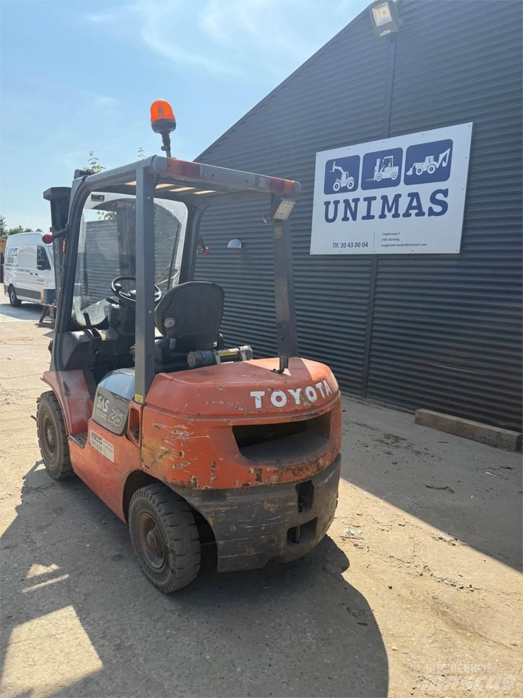 Toyota FD25 Diesel gaffeltrucks