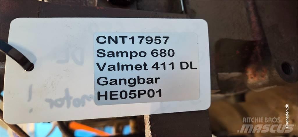 Valmet 411DL Motorer