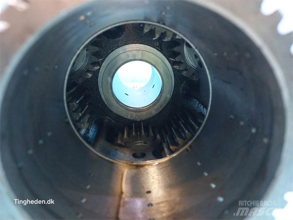 Valmet 8050 Gear