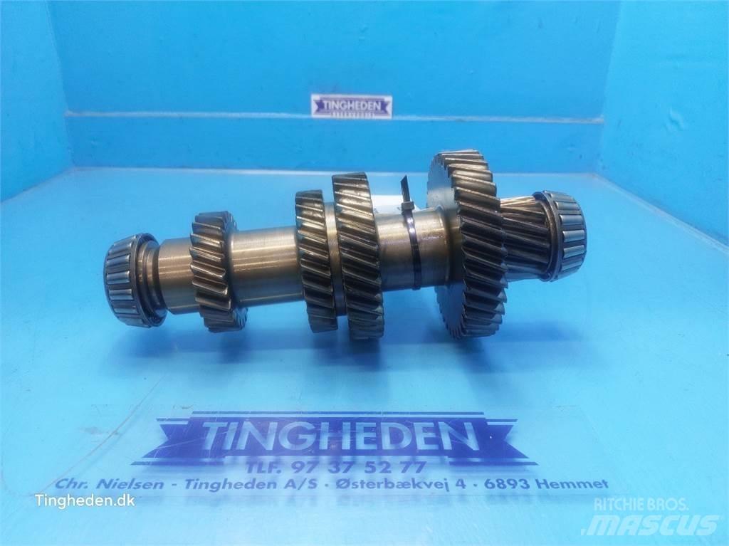 Valmet 8050 Gear