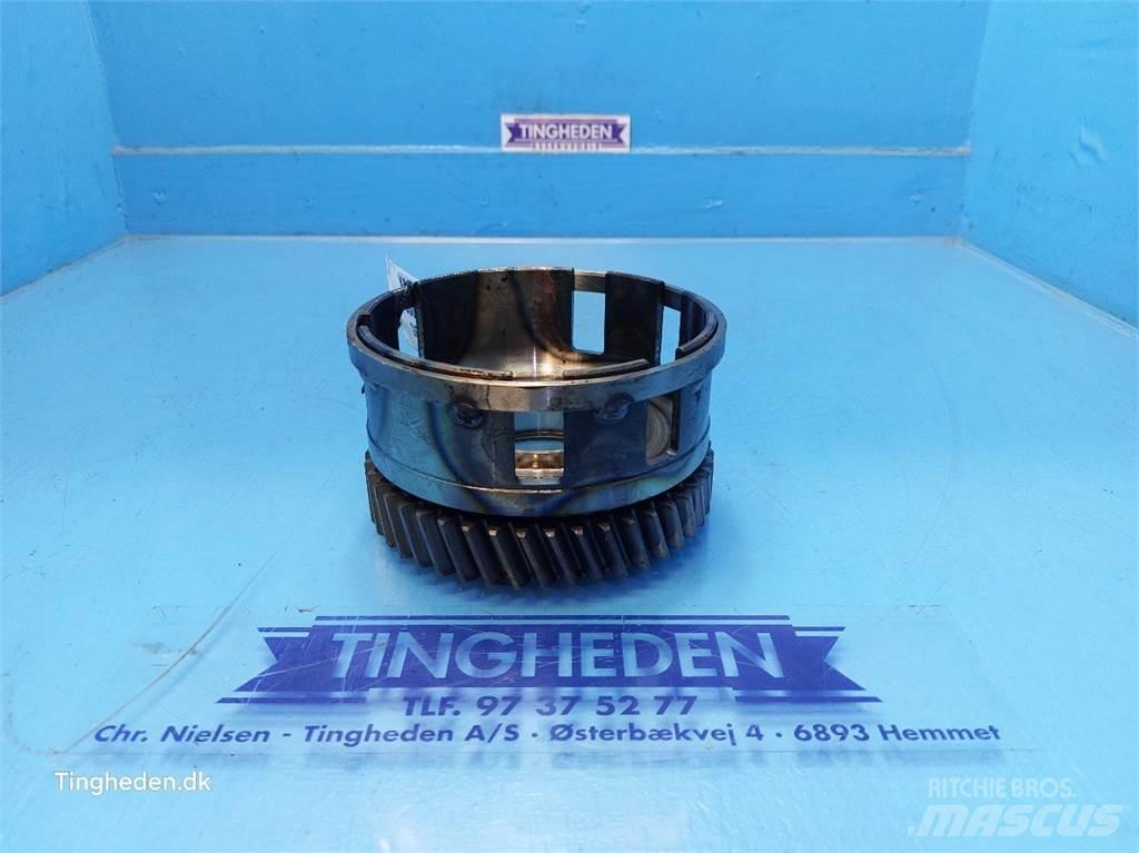Valmet 8050 Gear