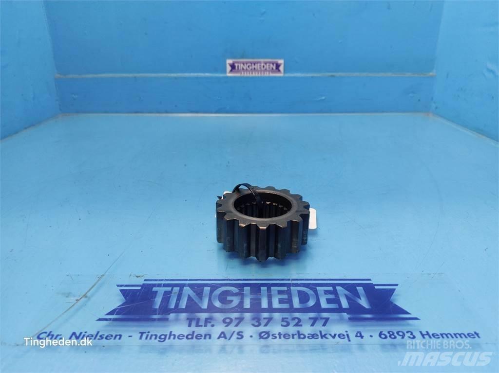 Valmet 8050 Gear