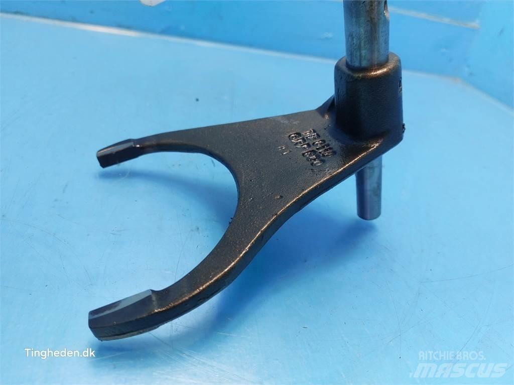 Valmet 8050 Gear