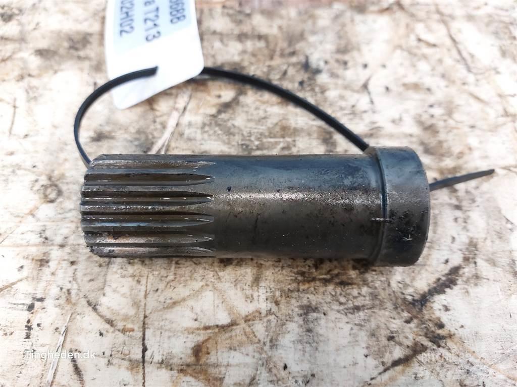Valtra T213 Gear