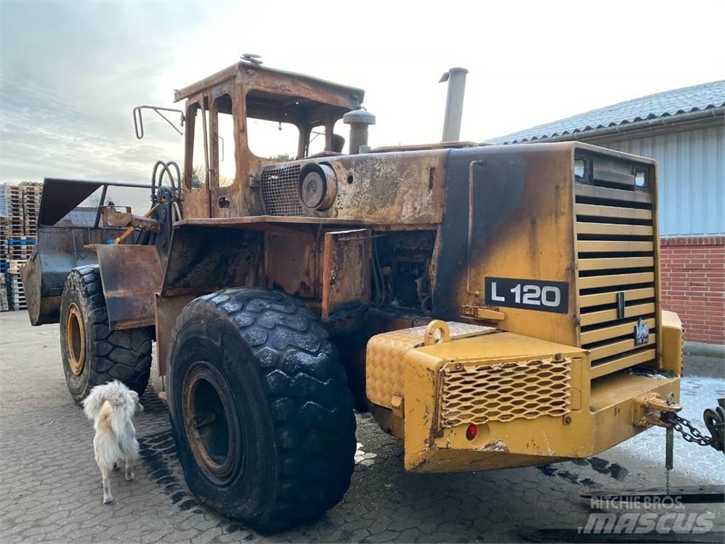 Volvo L120 Læssemaskiner på hjul