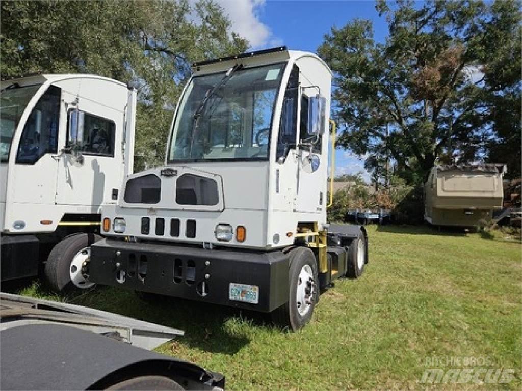 Autocar ACTT42 Terminaltraktorer