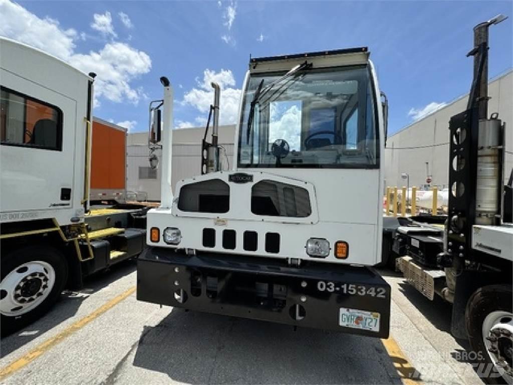 Autocar ACTT42 Terminaltraktorer