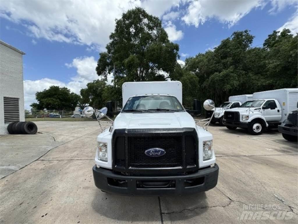 Ford F650 Lastbiler til transport af drikkevarer