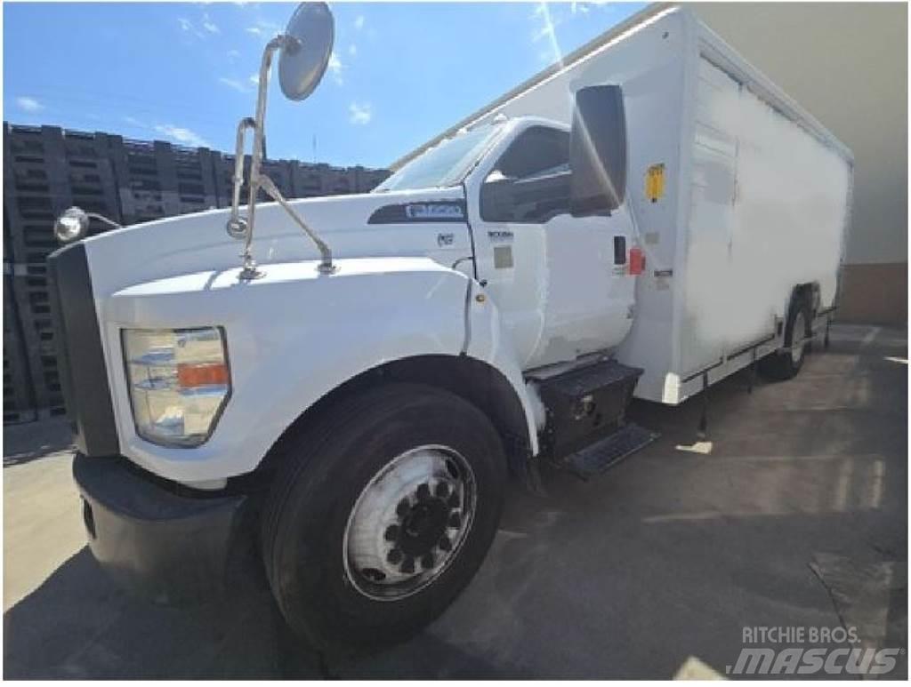 Ford F650 Lastbiler til transport af drikkevarer